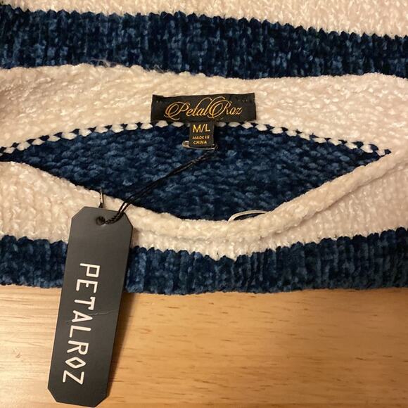 Cropped oversized chenille sweater - Picture 3 of 7